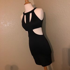 🖤Mystic cutout dress🖤